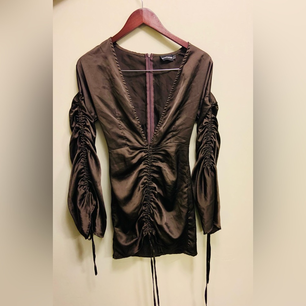 *SOLD* PrettyLittleThing chocolate cinched/tied silky dress! - Picture 2 of 3